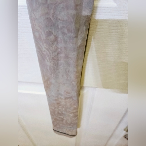 McQ Alexander McQueen Light Blue Feather Psychedelic Printed Stretch Leggings M - Picture 5 of 8